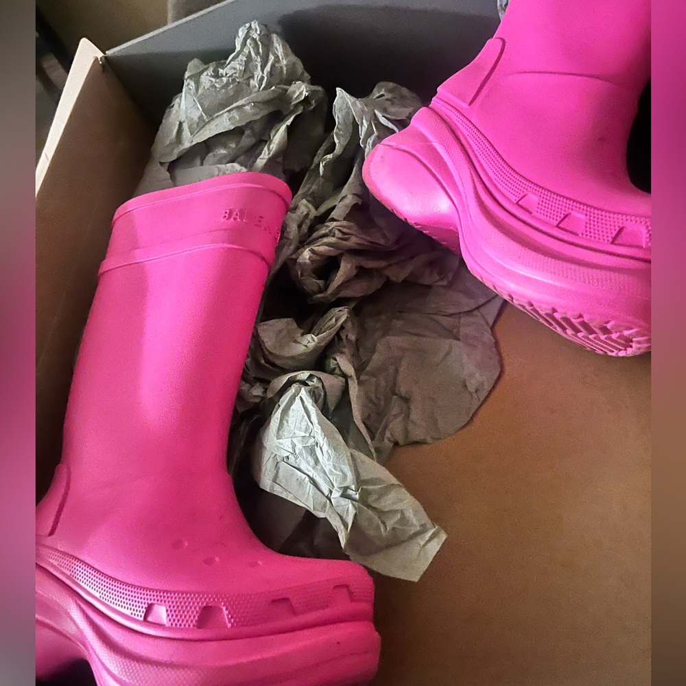 Balenciaga Boots Size 36 - Picture 2 of 4